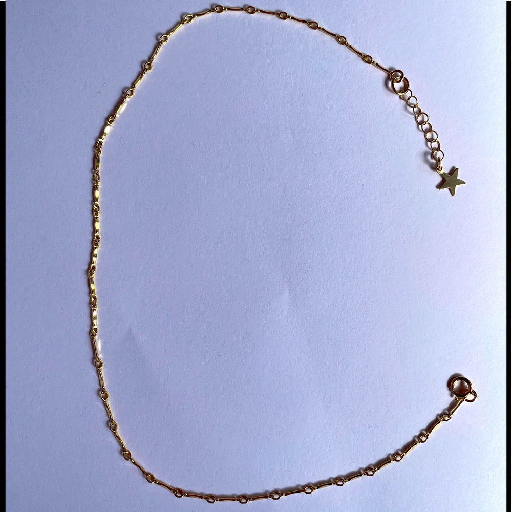 Gold choker necklace